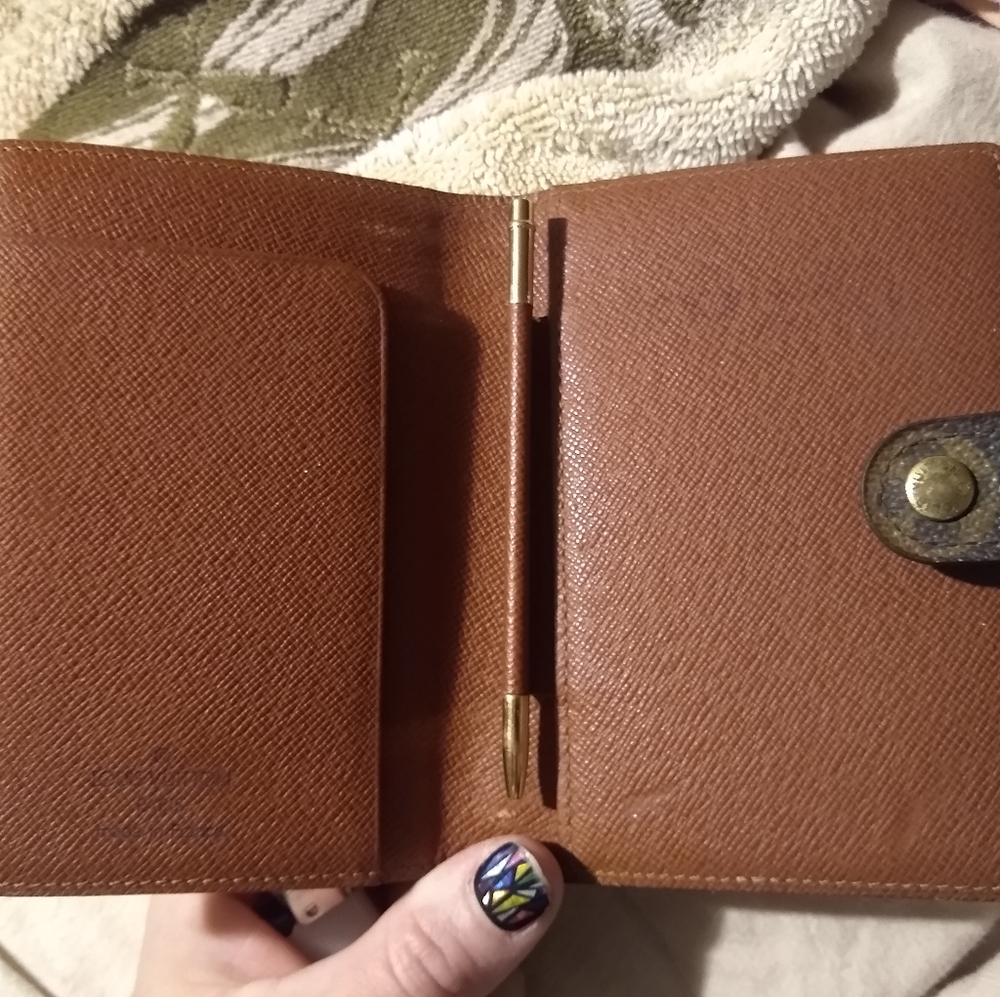 Louis Vuitton agenda